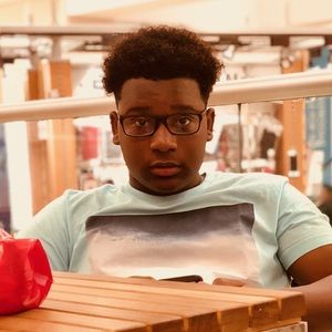 Meet your Posher, Austin